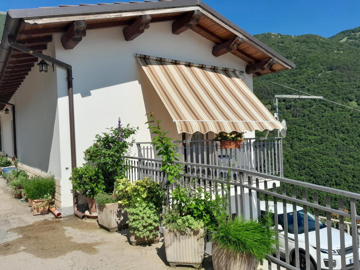 Casa San Giacomo Poggio Bustone Exteriér fotografie