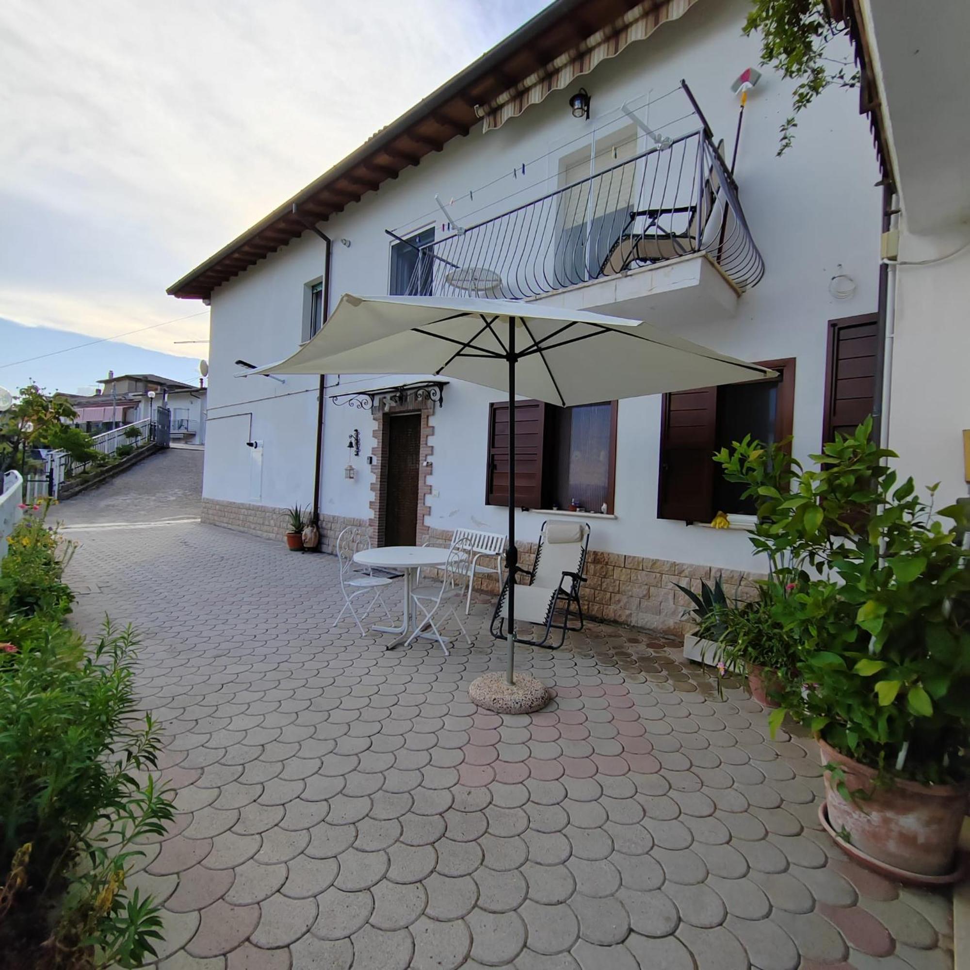 Casa San Giacomo Poggio Bustone Exteriér fotografie