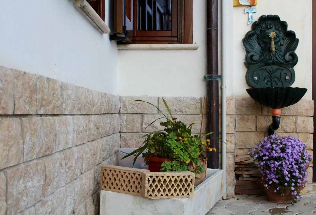 Casa San Giacomo Poggio Bustone Exteriér fotografie